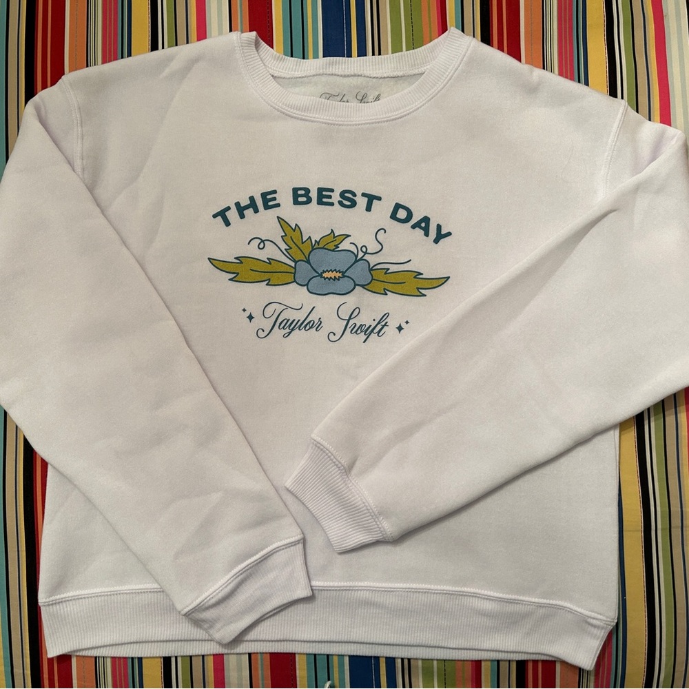 NWOT Taylor Swift Best Day crewneck sweatshirt